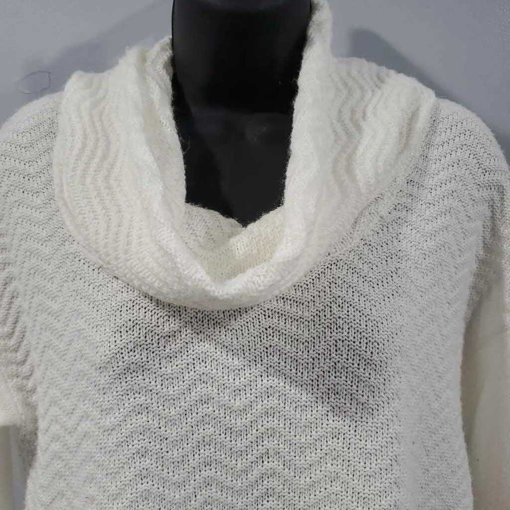 89th & Madison Sweater Medium