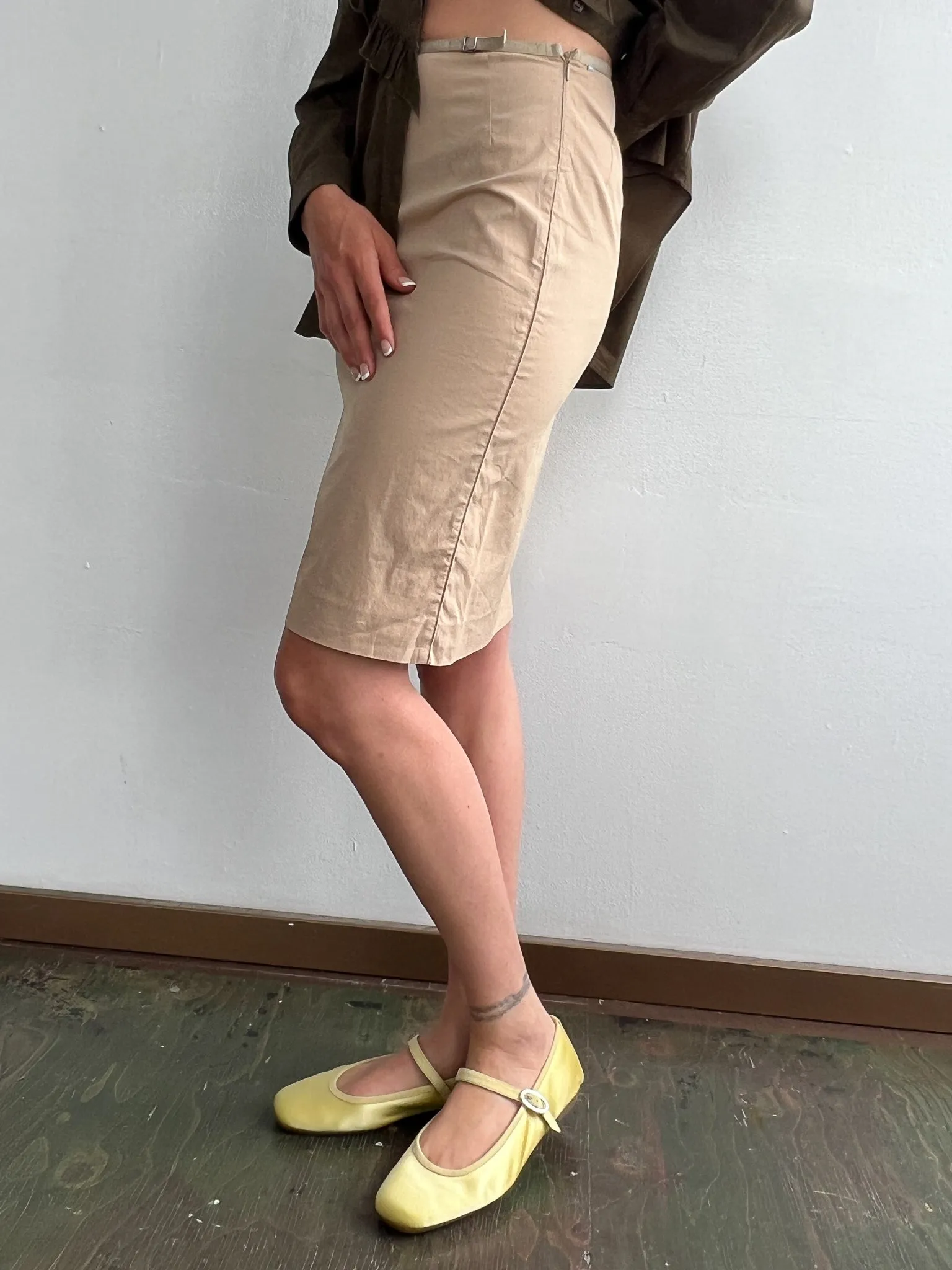 Beige Skinny Buckle Skirt (S)