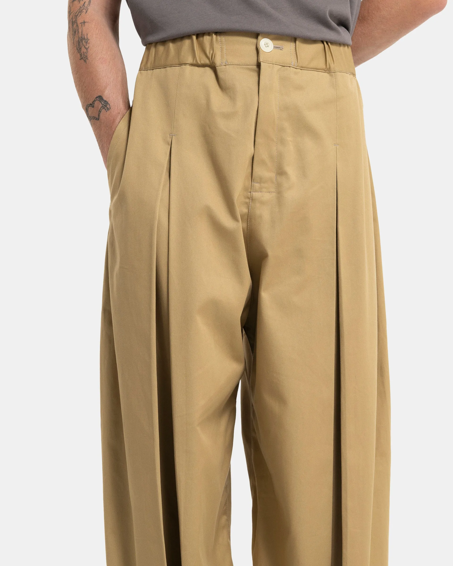 Box Pleat Trouser in Sand