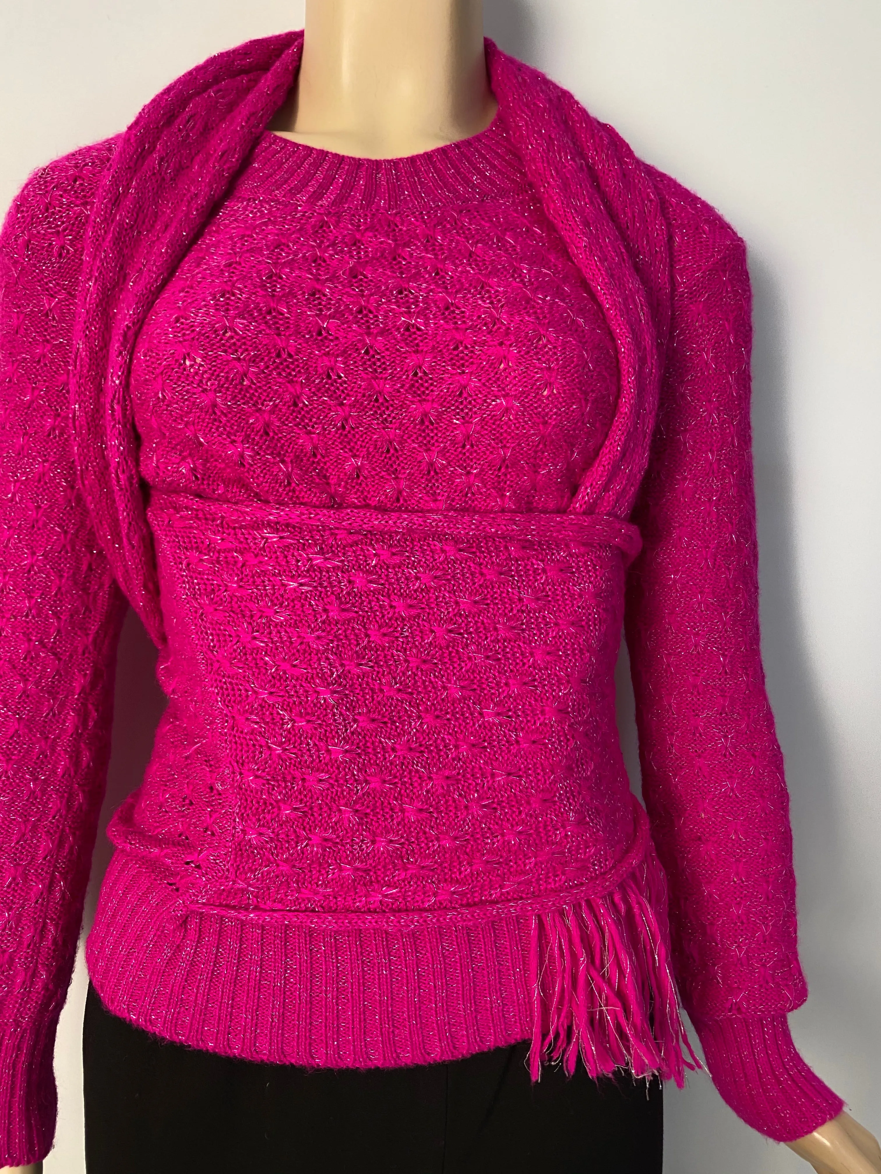 Chanel 2012 Fall 12A Pink Fuchsia Sweater w attached Scarf FR 34