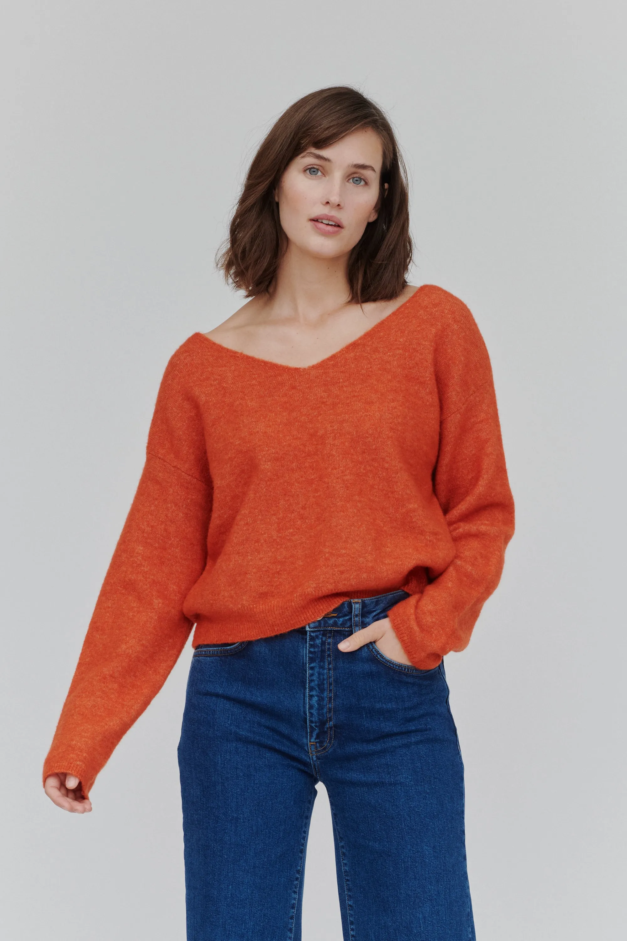 Claudine V. Sweater - Spicy Orange