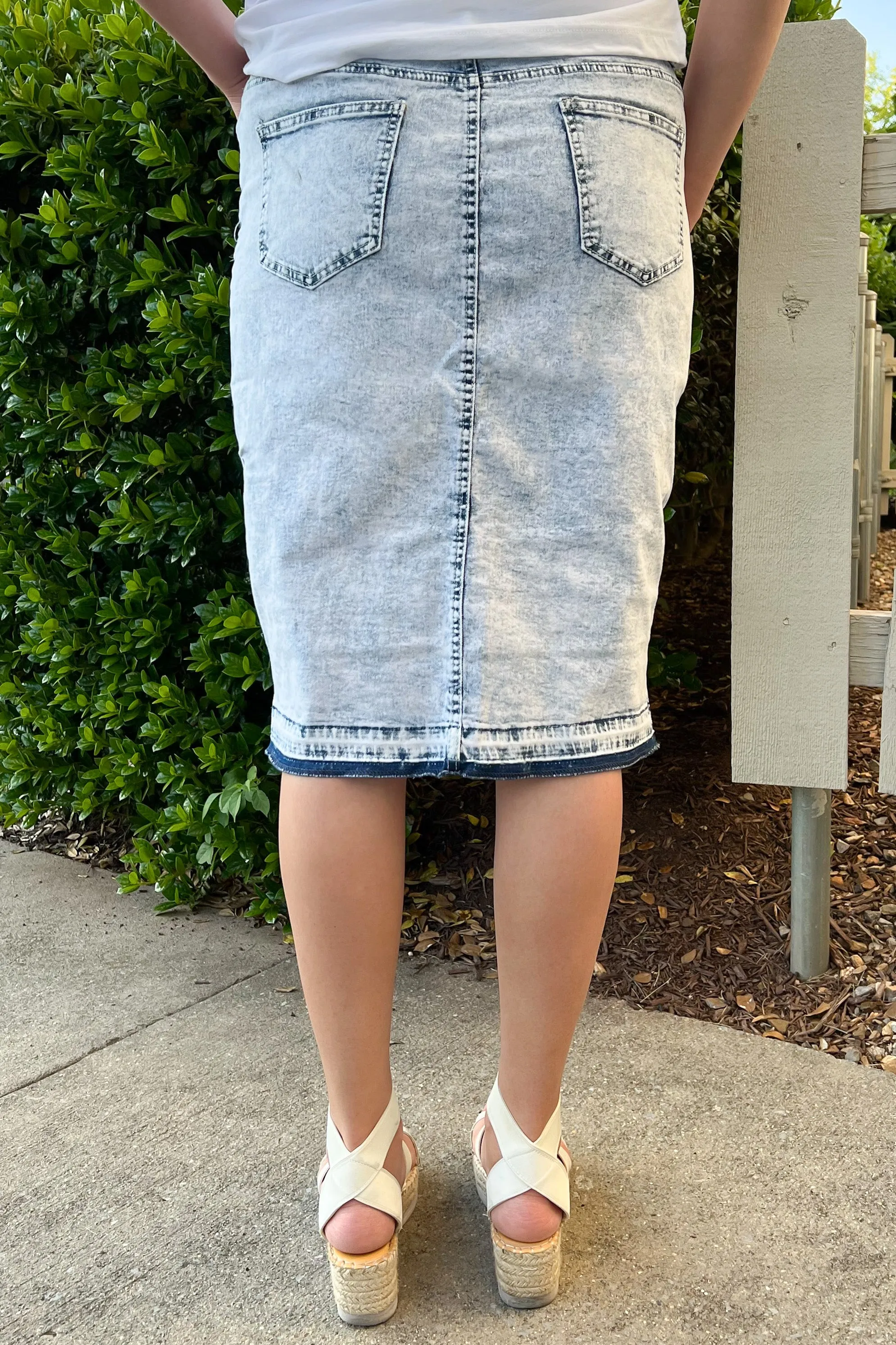 Devyn Moto Denim Skirt in Acid Wash