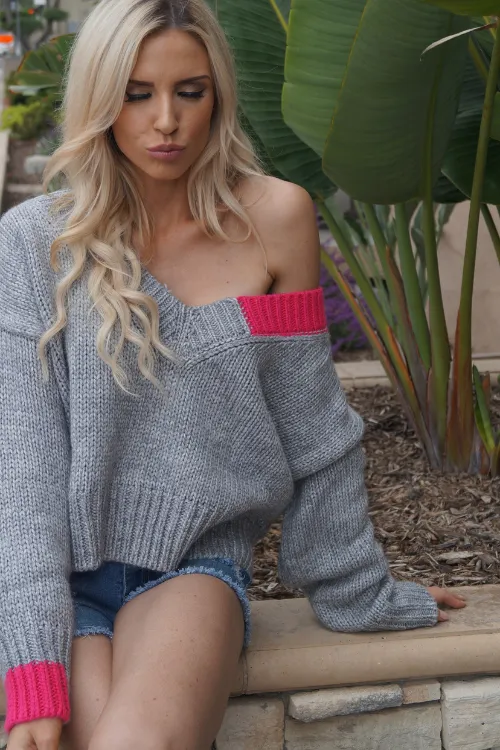 Feeling Pinkish Off Shoulder Knit Sweater - Grey & Pink