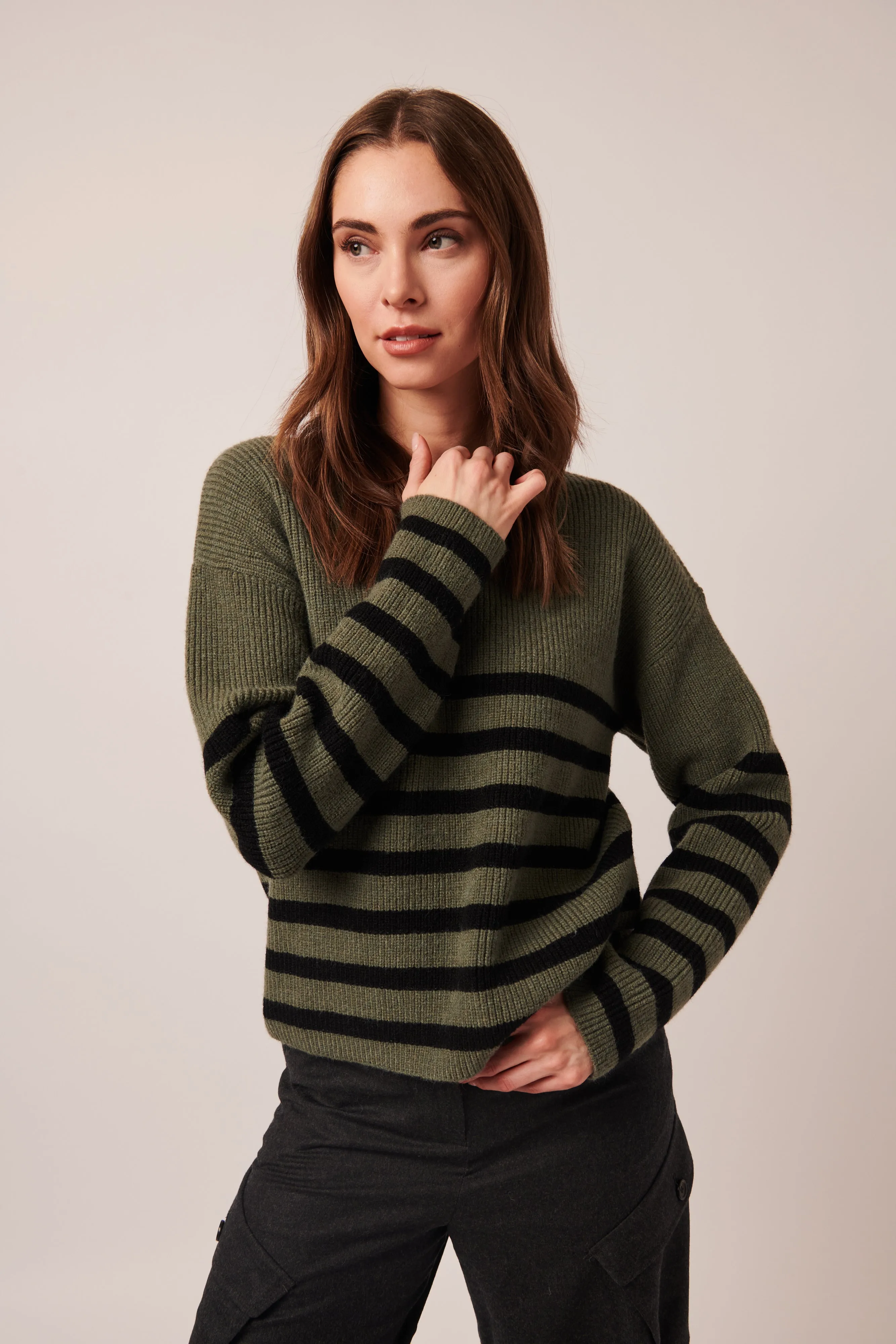 FLORALIE STRIPED CREW NECK SWEATER