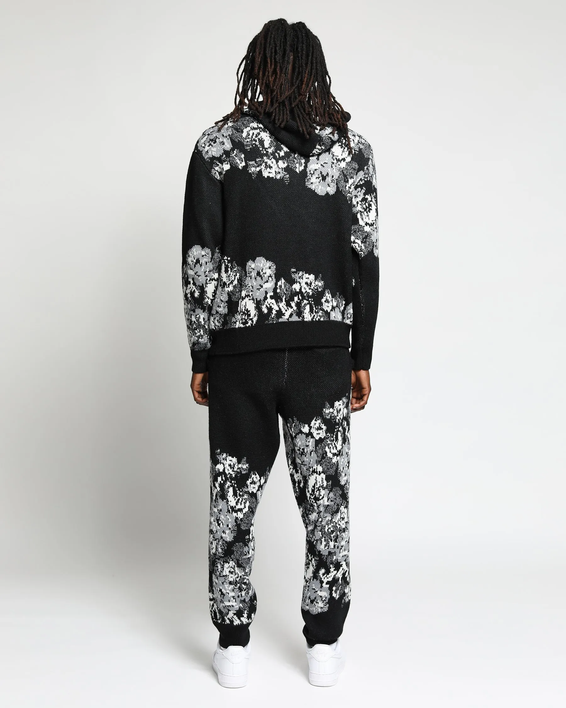 Hanging Floral Distressed Sweater Pant