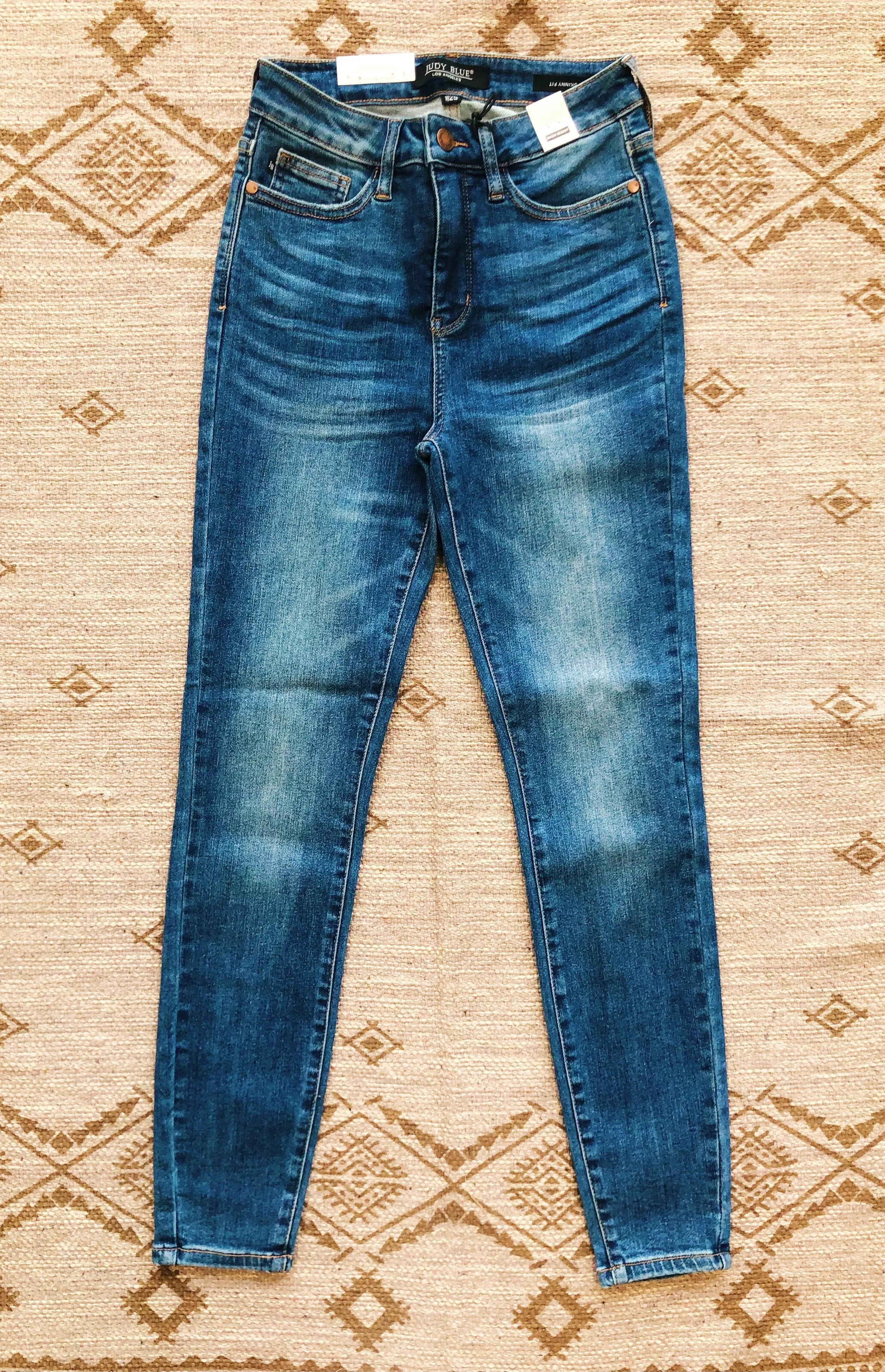 #K524 Eyes On Me Tummy Control Judy Blue Jeans