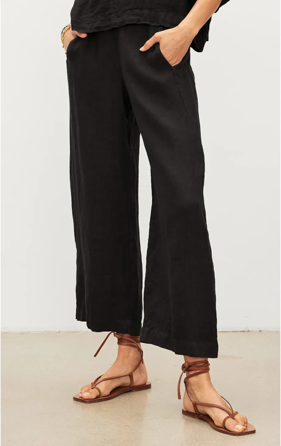 Velvet by Graham & Spencer Black Lola Linen Pants